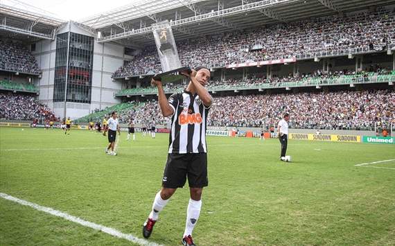 Ronaldinho set to renew deal with Atletico Mineiro