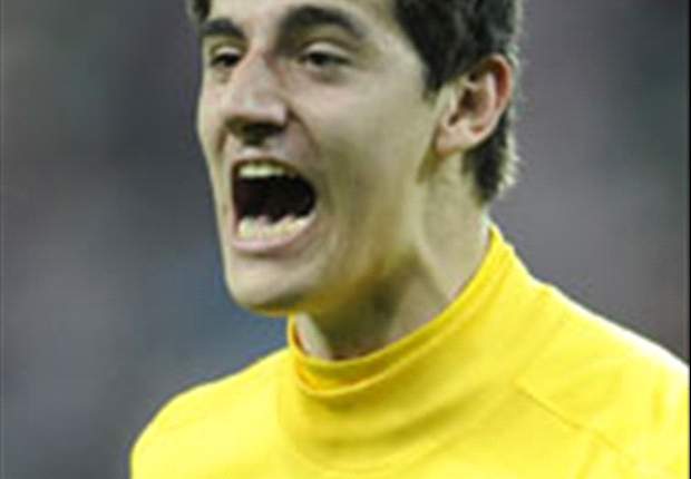 Courtois to replace Cech 'in two years'