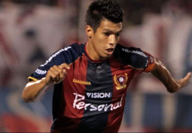 Julio Dos Santos: "Me gustaría quedarme" en Cerro Porteño