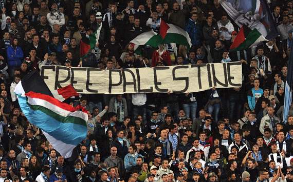Lazio fans banner 'Free Palestine'