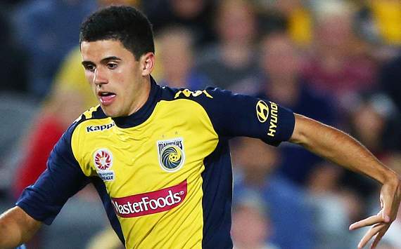 Work permit granted for Rogic's Celtic move