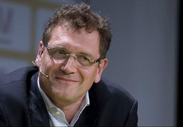 Copa: Valcke visita estádio Castelão