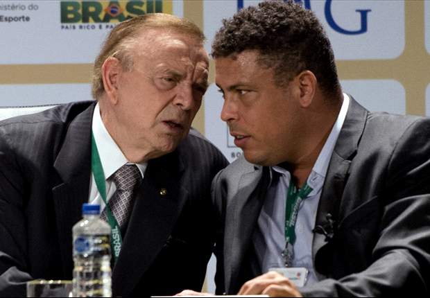Ronaldo futuro presidente della Cbf, Blatter non esclude nulla: "Chiedete al popolo brasiliano, ma sono felice quando le ex stelle s'impegnano"