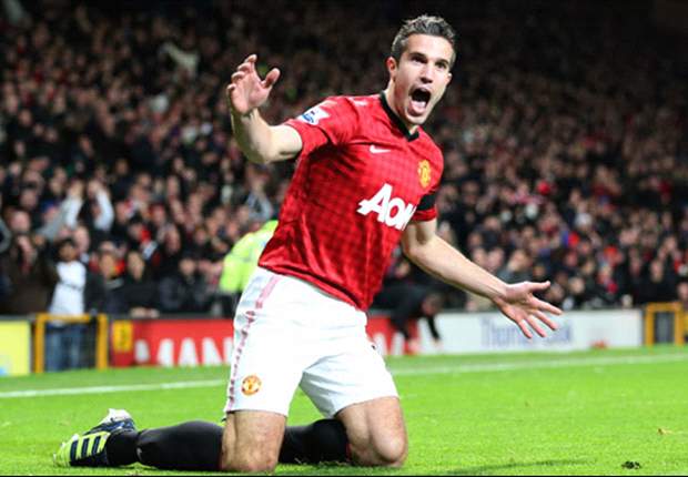 Robin van Persie has no regrets after choosing United over City 