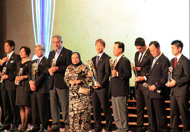 AFC 2012: premiati i migliori asiatici dell'anno, Kagawa batte Nagatomo