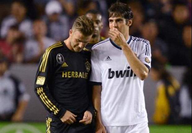 Kaká da un paso más en su cuesta abajo