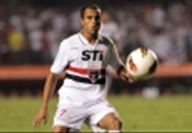 Lucas Moura eyes parting gift for Sao Paulo