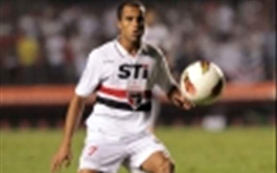 Lucas Moura eyes parting gift for Sao Paulo