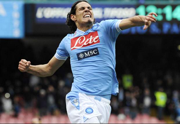 I numeri di Cavani sono mostruosi, Maradona adesso non è più un miraggio: “Voglio lasciare il segno a Napoli”