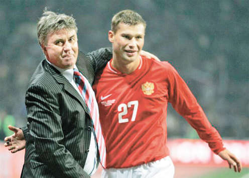 Euro 2008 Qualifier: Hiddink & A.Berezutskiy - Russia
