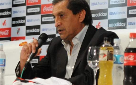 Ramón Díaz no descarta a Ortega como ayudante