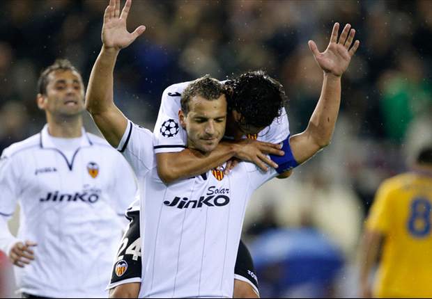 Valencia's Soldado to miss Real Madrid clash