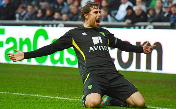 EPL, Swansea City v Norwich City, Grant Holt
