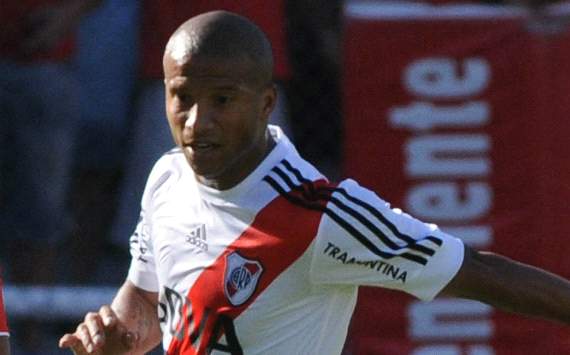 Entrevista con Carlos Sánchez: A Almeyda le faltaba “poner a punto a cada jugador”