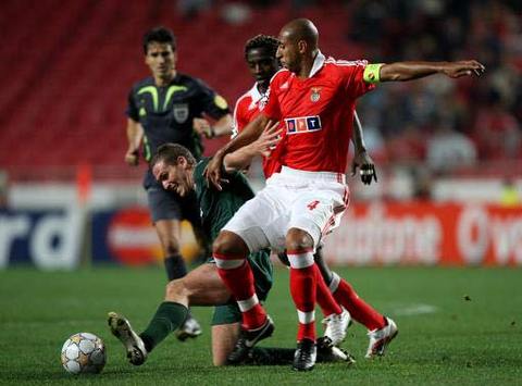 Şampiyonlar Ligi: Killen (Celtic) - Anderson Luisao (Benfica) (PA)