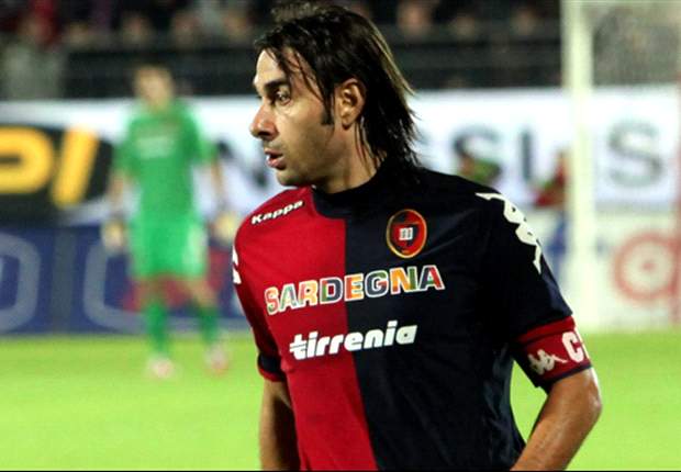 La 'favola' tra il Cagliari e Conti continua: il capitano rinnova fino al 2014