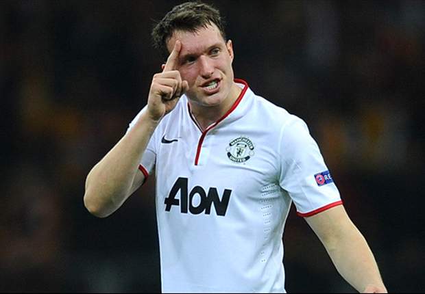 Jones eyeing Manchester United centre-back berth