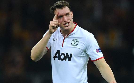 Jones eyeing Manchester United centre-back berth