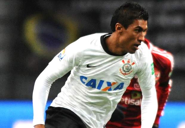 Paulinho wants to stay at Corinthians