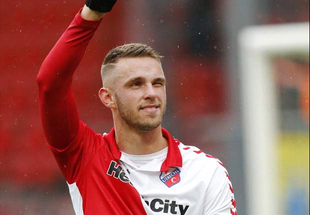 De Kogel wil een complete spits worden