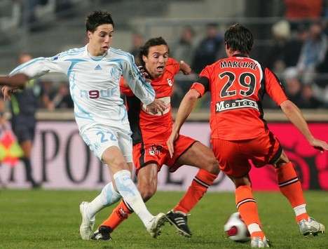 Samir Nasri (Olympique de Marseille) vs Sylvain Marchal & Yohann Hautcoeur (Lorient)