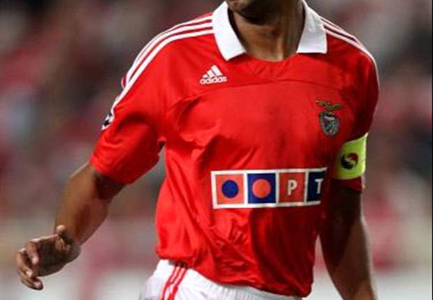 Paris Saint-Germain target Luisao admits he could leave Benfica