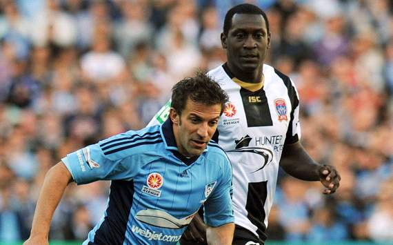 Alessandro Del Piero - Sydney FC - Emile Heskey - Newcastle Jets