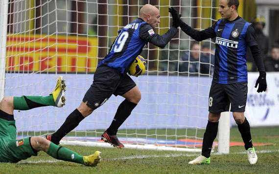 Esteban Cambiasso - Inter-Genoa - Serie A