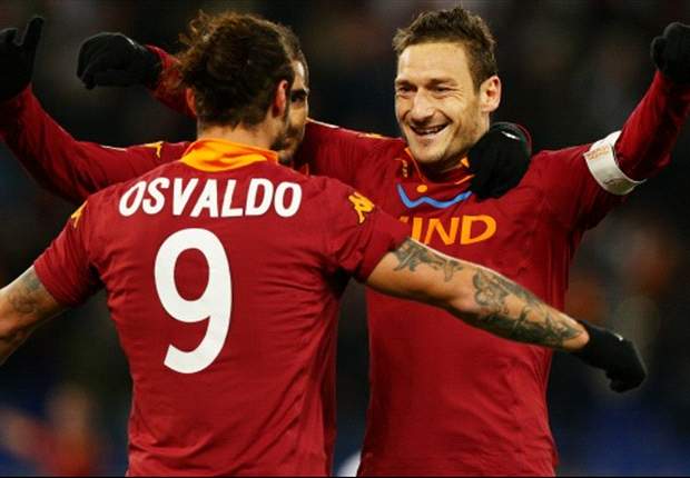 Clamoroso a Marassi! Durante Sampdoria-Roma, Osvaldo si procura un rigore e 'spodesta' Totti andando dal dischetto. Ma l'esecuzione è da dimenticare...
