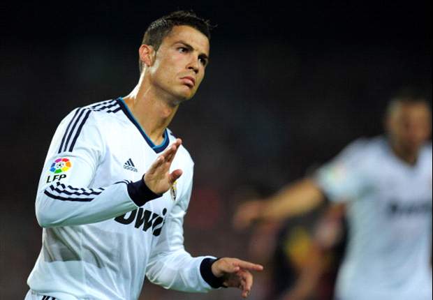 C. Ronaldo a dois gols de Butragueño