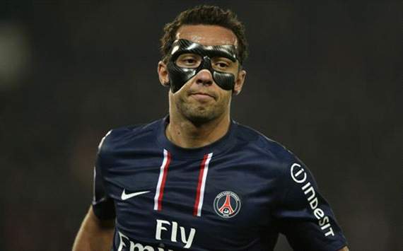 Paris Saint-Germain's Nene hints at Milan move