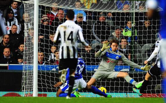 EPL - Newcastle United v Everton, Victor Anichebe and Tim Krul