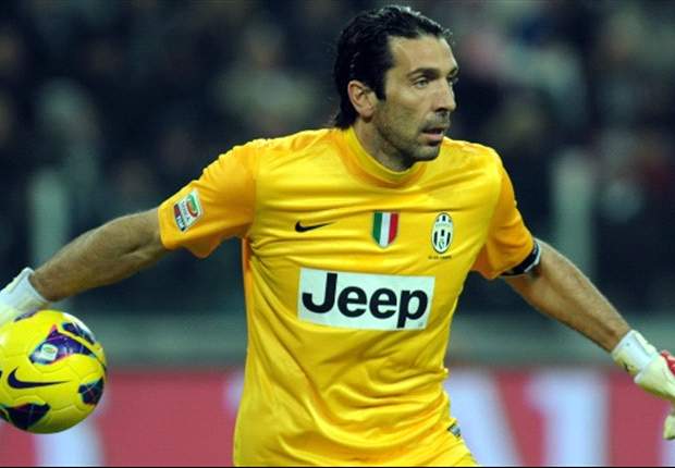 Buffon signs new Juventus deal