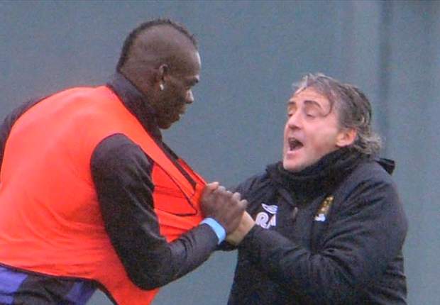 Mancini dismisses Balotelli exit rumours