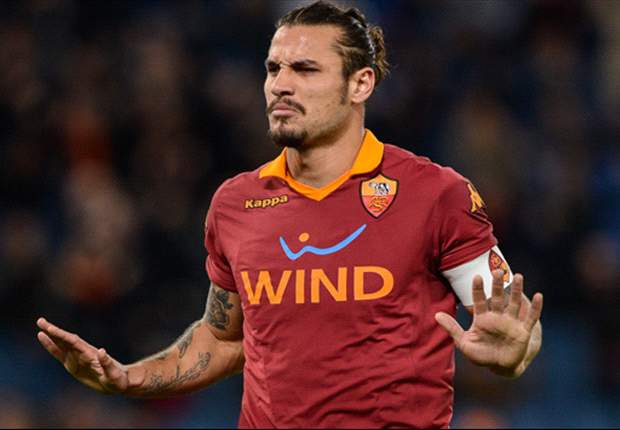 Osvaldo eyes long Roma stay
