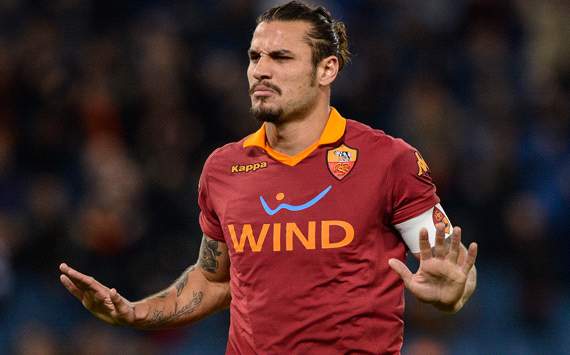 Osvaldo eyes long Roma stay