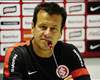 Jornal: Dunga quer assumir Uganda