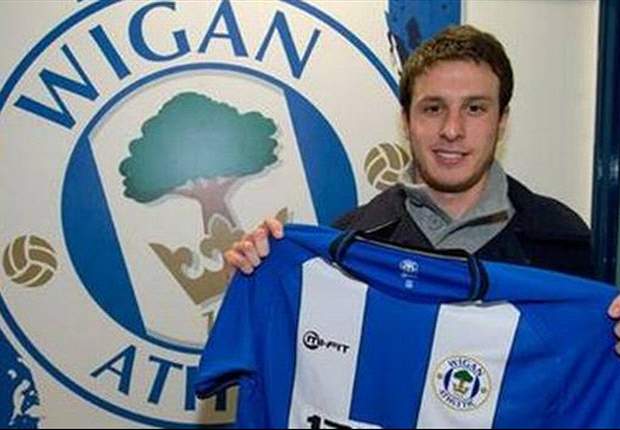 Henriquez hoping to emulate Cleverley success at Wigan