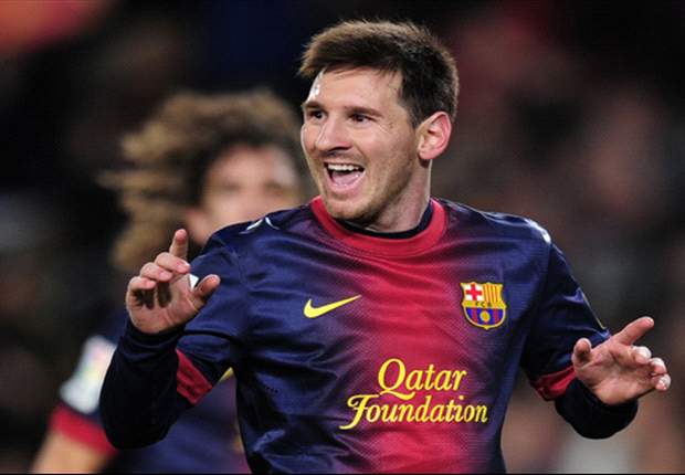 Messi extends Barcelona contract until 2018