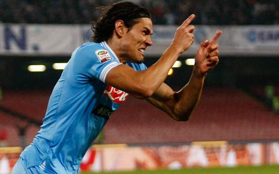 Cavani: „Ich würde sehr gerne neben Mario Balotelli spielen“