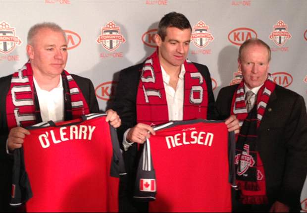 Word on the Tweet: Friedel salutes new Toronto head coach Nelsen & Cleverley effuses over Bradford City