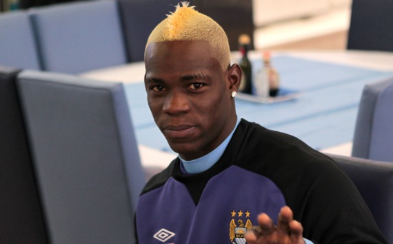Balotelli testa... matta: la Top 10 dei suoi tagli