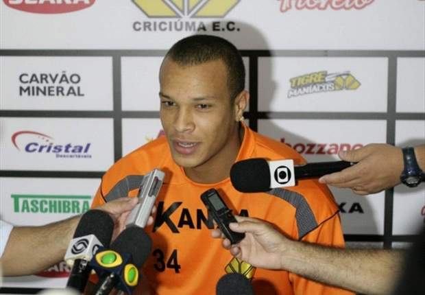 Bundesliga:Franca se junta ao Hannover 96