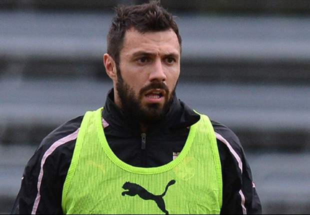 Andrea Dossena joins Palermo on loan