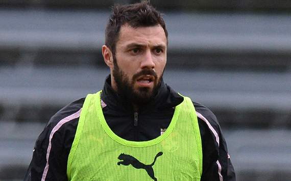 Andrea Dossena joins Palermo on loan