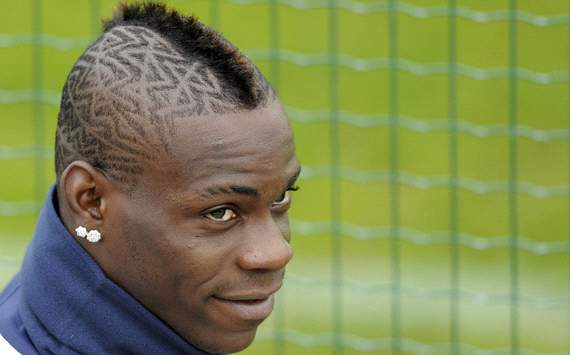 Manchester City devalúa a 'Super Mario'