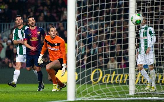 Villa will stay at Barcelona, says Vilanova