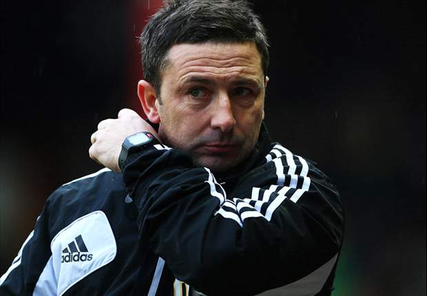 Bristol City sack manager Derek McInnes