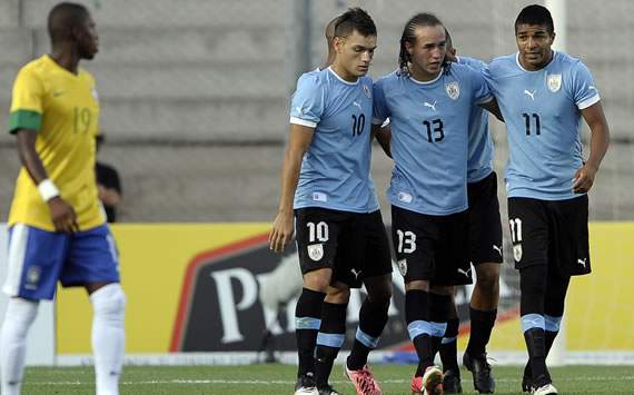 El festejo de Diego Laxalt en Uruguay vs Brasil