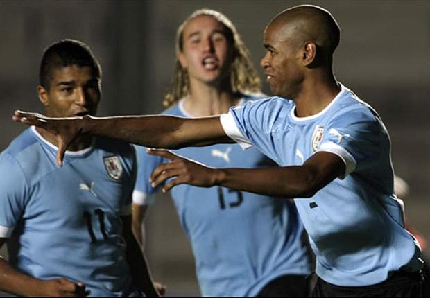 Gastón Silva no jugará ante Perú